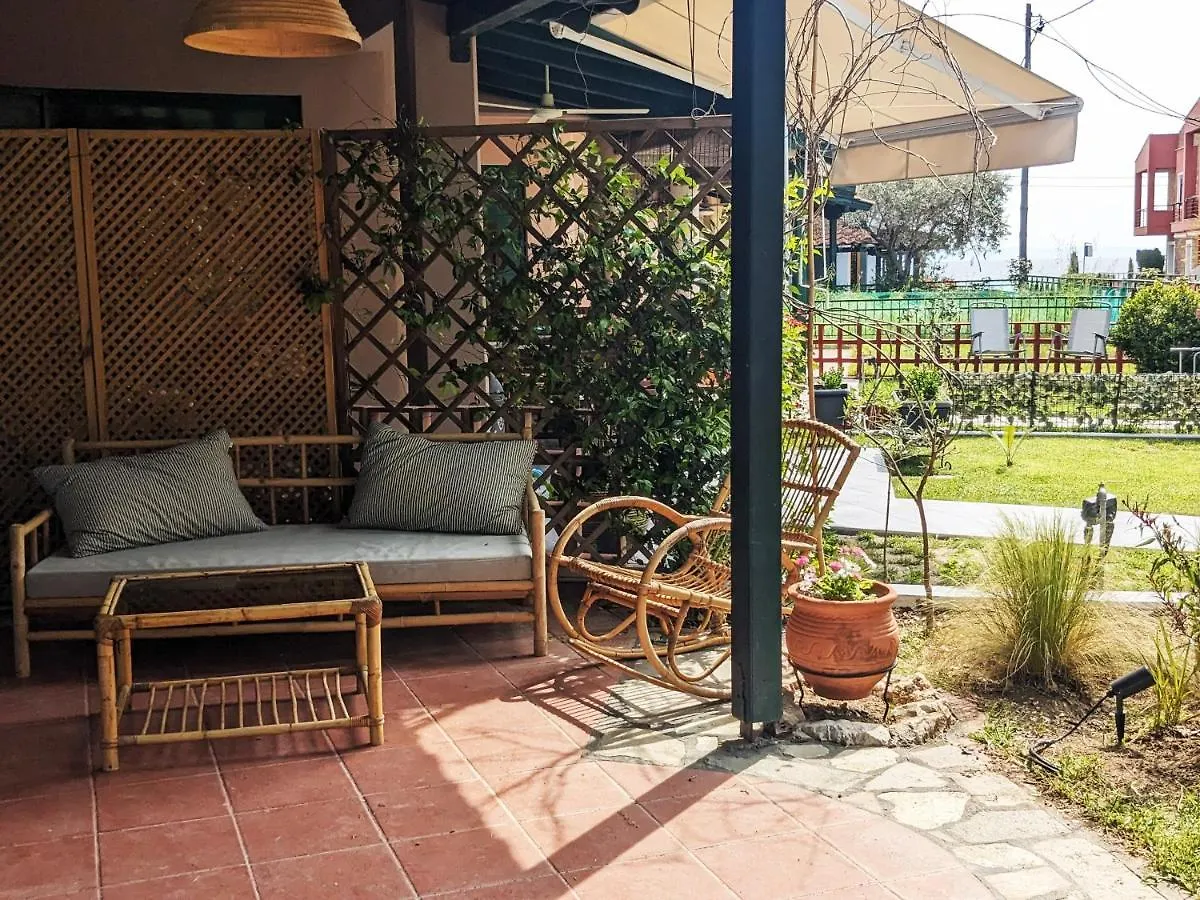 Nikiti Blue House 30M From The Beach With Sea View 0*, Nikiti (Sithonia)