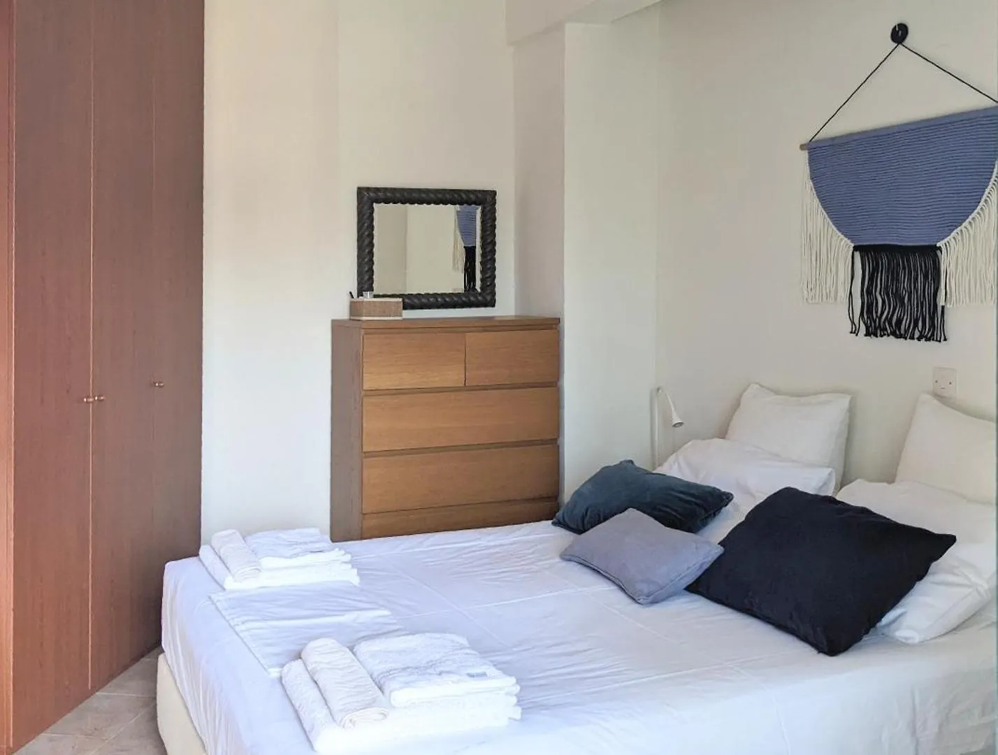 Semesterbostad Nikiti Blue House 30M From The Beach With Sea View