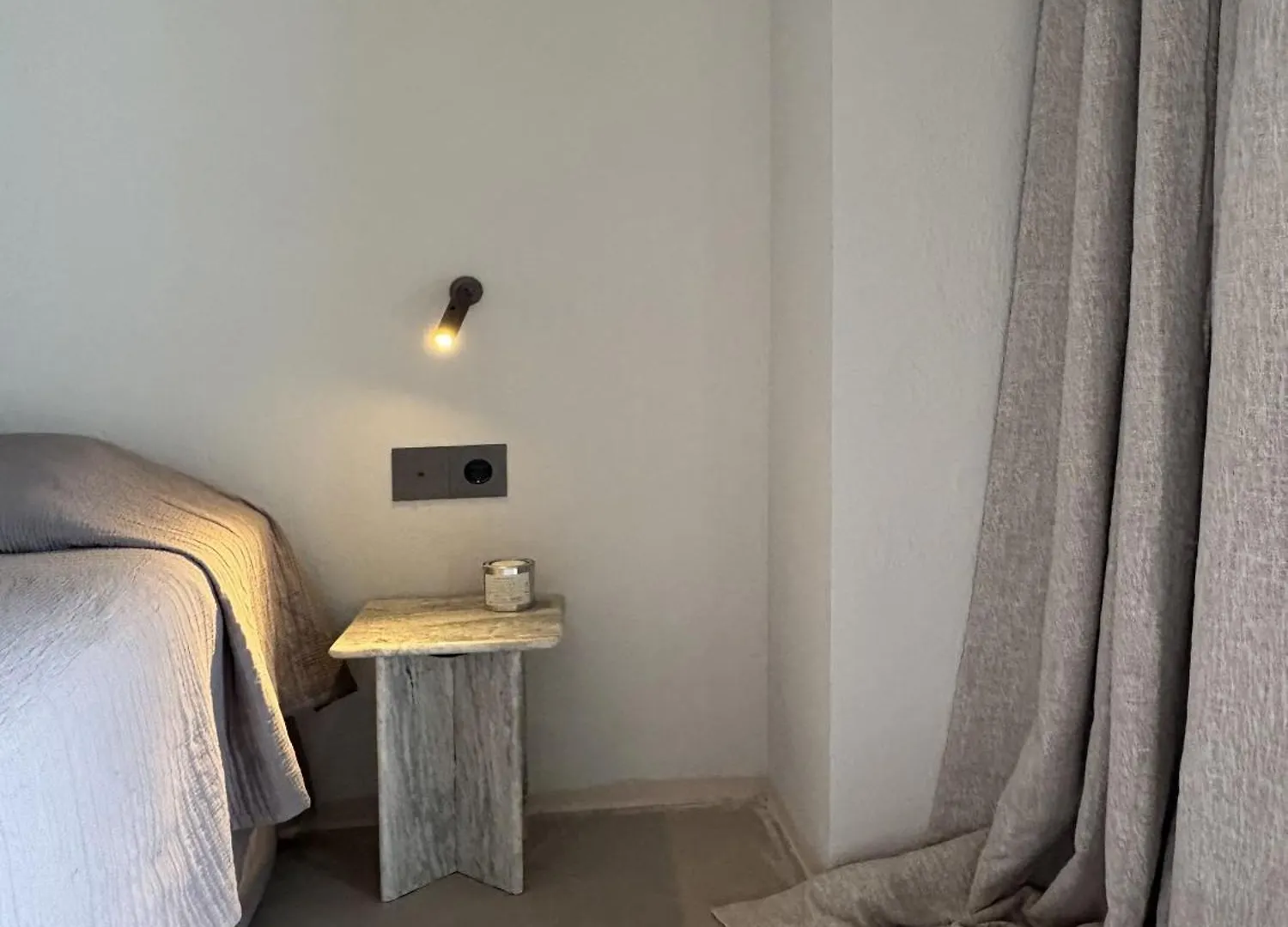 Nikiti Blue House 30M From The Beach With Sea View